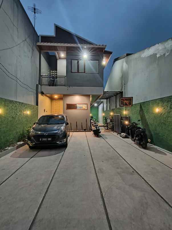 rumah tumbuh secondary bagus di ciracas jaktim
