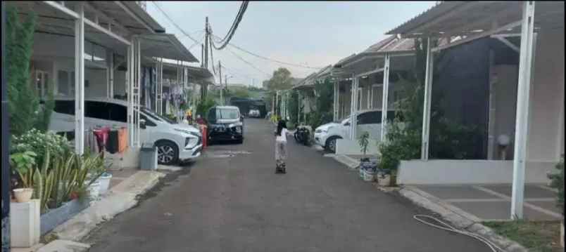 rumah very nyaman di kavling agraria duren sawit