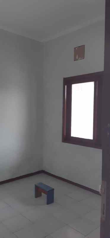 rumah wiguna rungkut surabaya