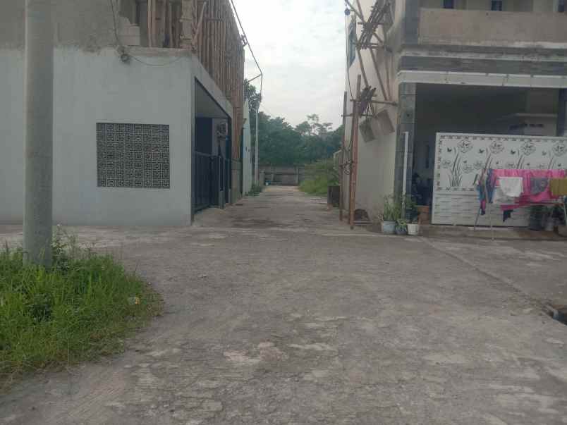 tanah datar bebas banjir dekat alun alun banjaran