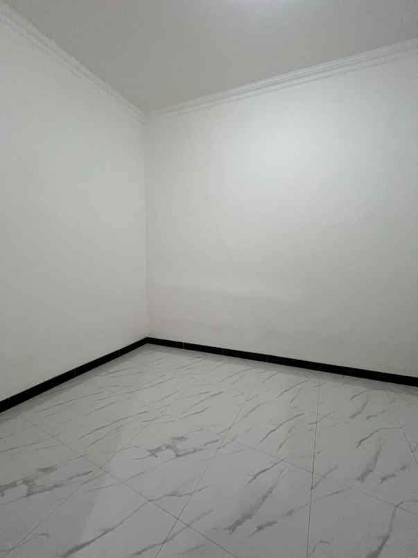 townhouse 3 lantai dengan rooftop di batu ampar