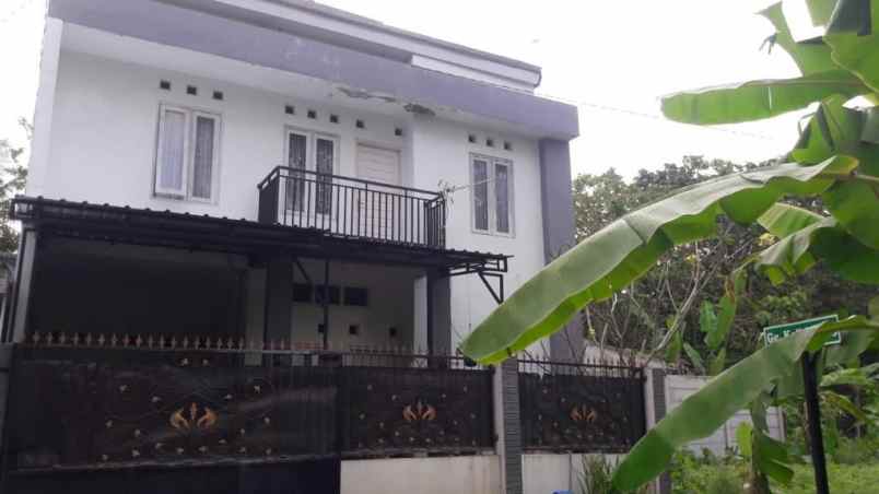 turun harga rumah 2 lantai area lemahdadi bangunjiwo