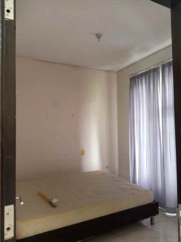 turun harha dijual rumah di citragran cibubur