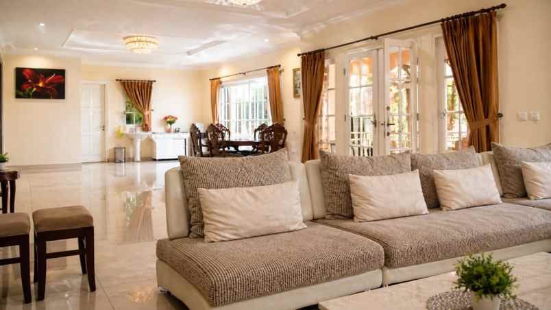 villa resort mewah di cibungbulang dekat ipb bogor