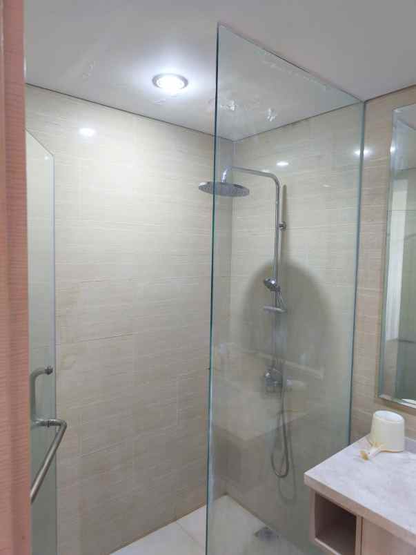 apartemen dijual one east residence kertajaya indah