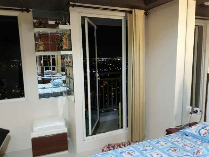 apartemen full furnished tanglin pakuwon indah