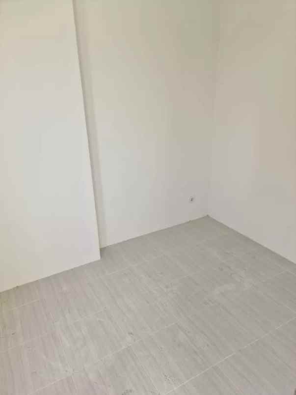 apartemen type penthouse di puncak cbd siap huni 2 br