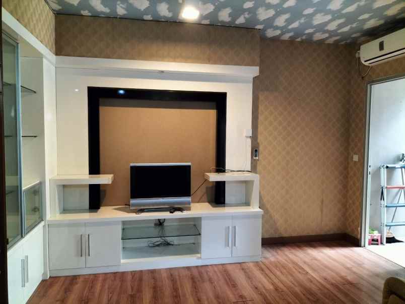 apartment east coast resident furnish