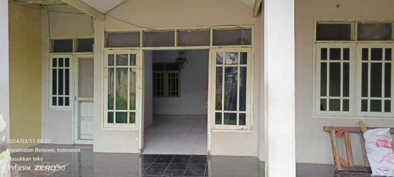 benowo rumah lama butuh renovasi dekat food juction