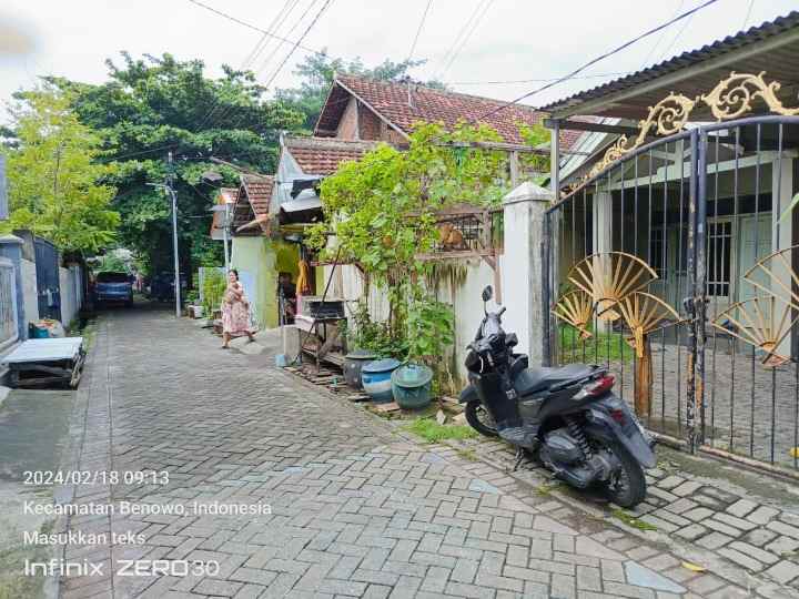 benowo rumah lama butuh renovasi dekat food juction