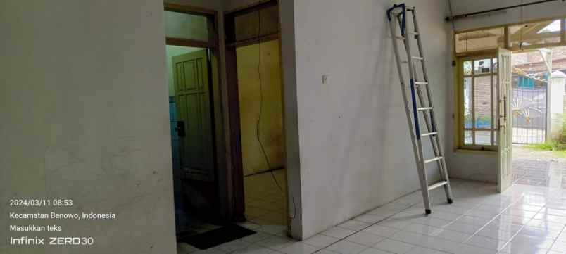 benowo rumah lama butuh renovasi dekat food juction