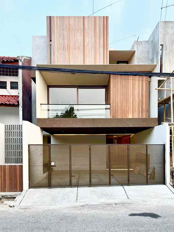 dekat mrt fatmawati rumah 3lt cinere estate siap huni