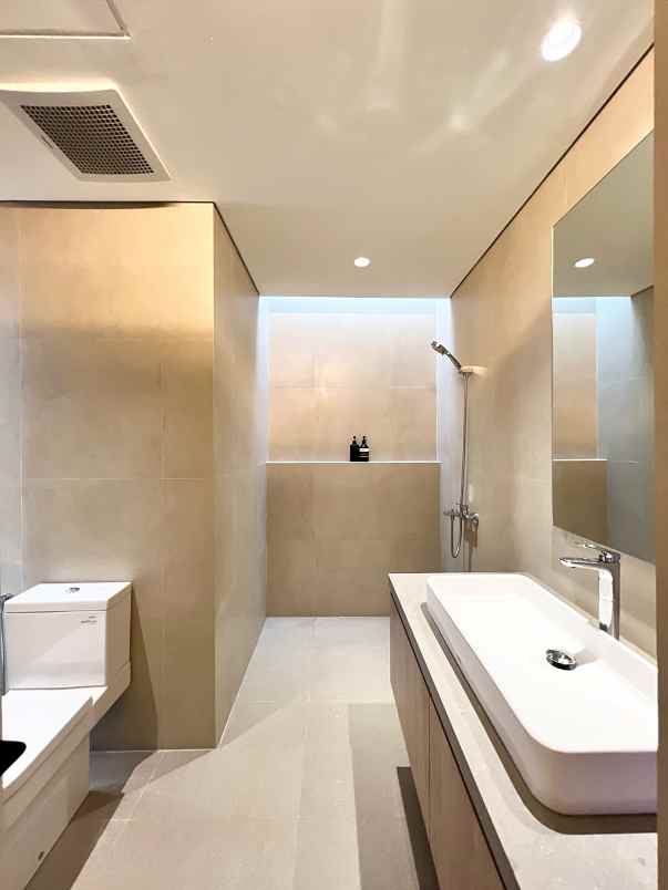 dekat mrt fatmawati rumah 3lt cinere estate siap huni