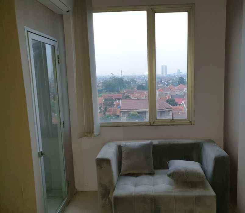 dijual apartemen apartemen emerald tower