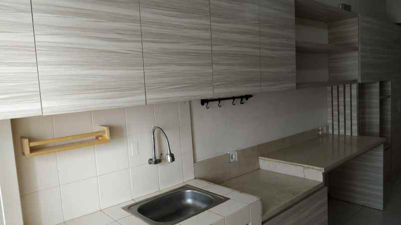 dijual apartemen apartemen greenpalm