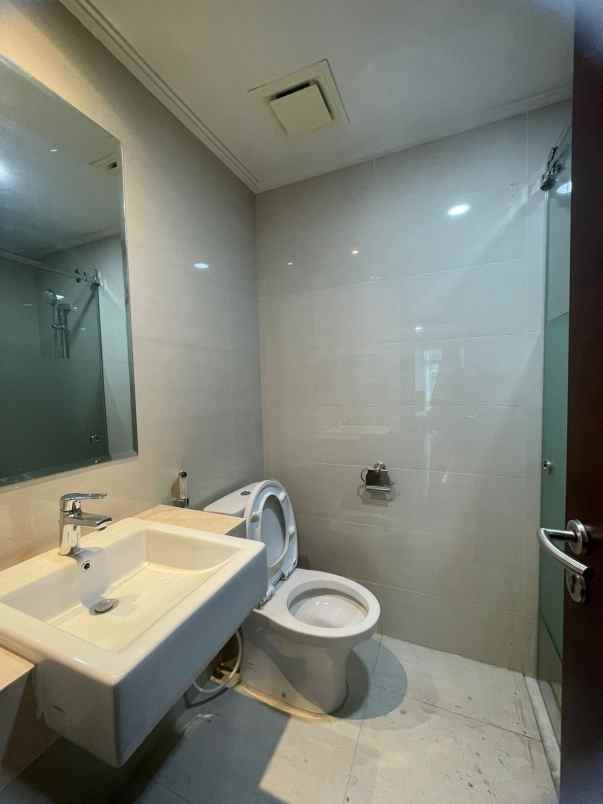 dijual apartemen cengkareng barat kota