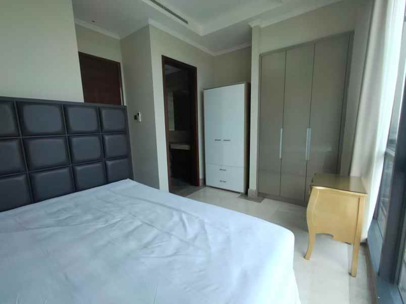 dijual apartemen district 8 unit bagus kosongan