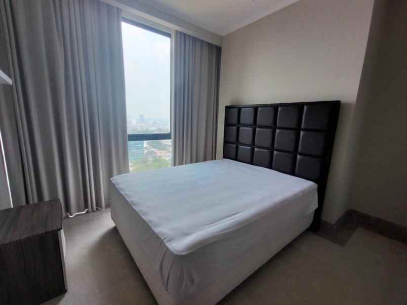 dijual apartemen district 8 unit bagus kosongan