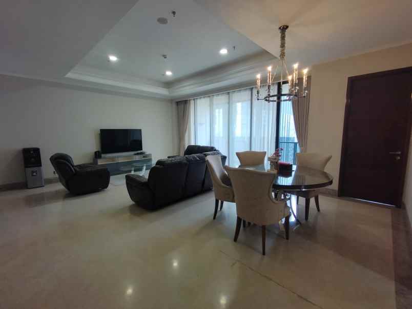 dijual apartemen district 8 unit bagus kosongan