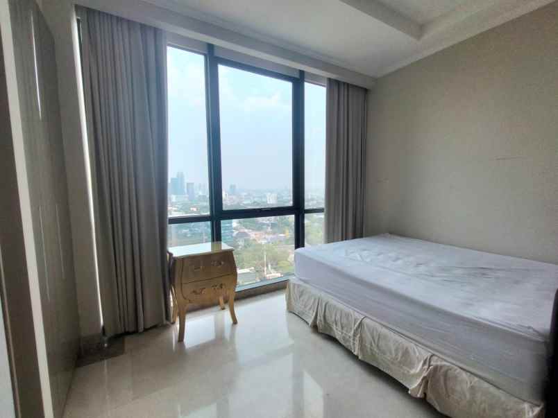 dijual apartemen district 8 unit bagus kosongan