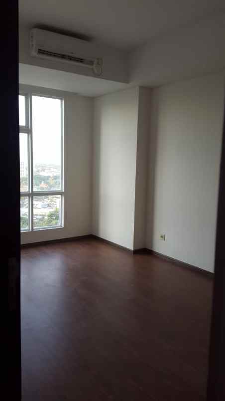 dijual apartemen mayjen sungkono