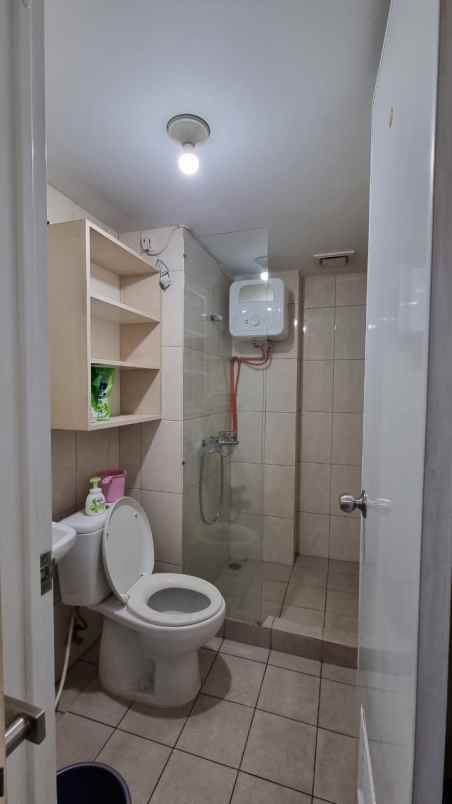 dijual apartemen the springlake apartment