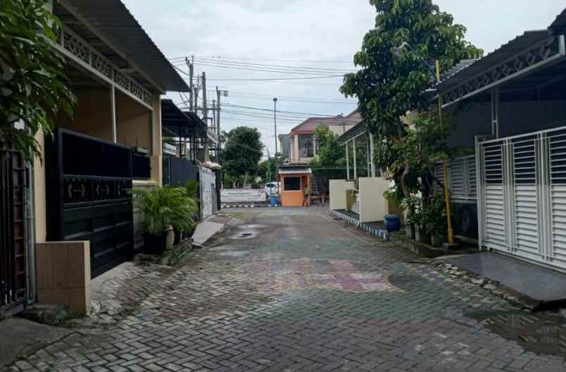 dijual cepat rumah di dreaming land benowo surabaya