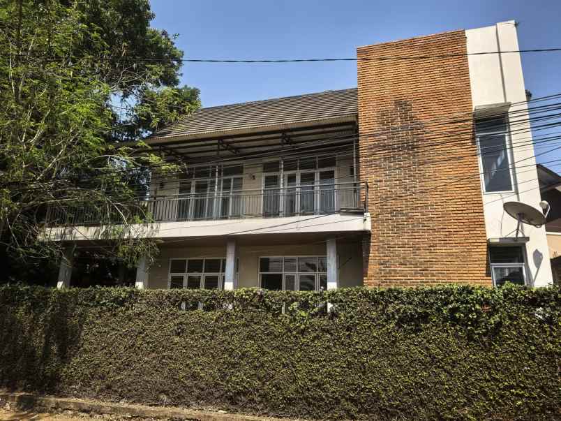dijual cepat rumah luas 267 m di gunung batu bandung