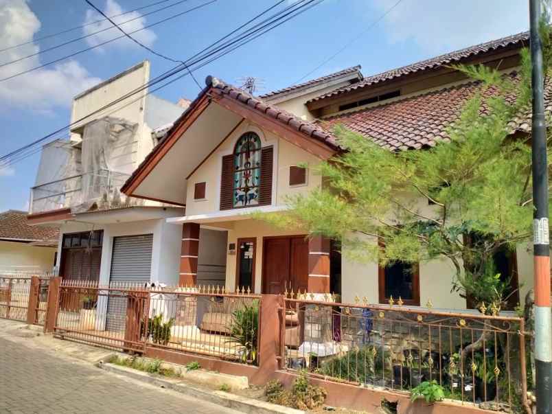 dijual cepat rumah luas di permana indah cimahi