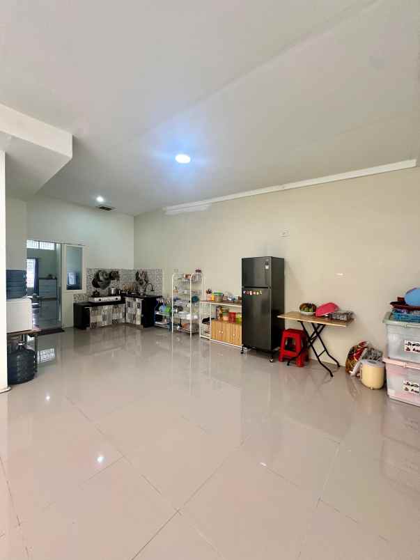 dijual cepat rumah luas modern medan johor