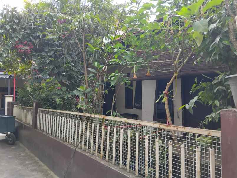 dijual cepat rumah tinggal