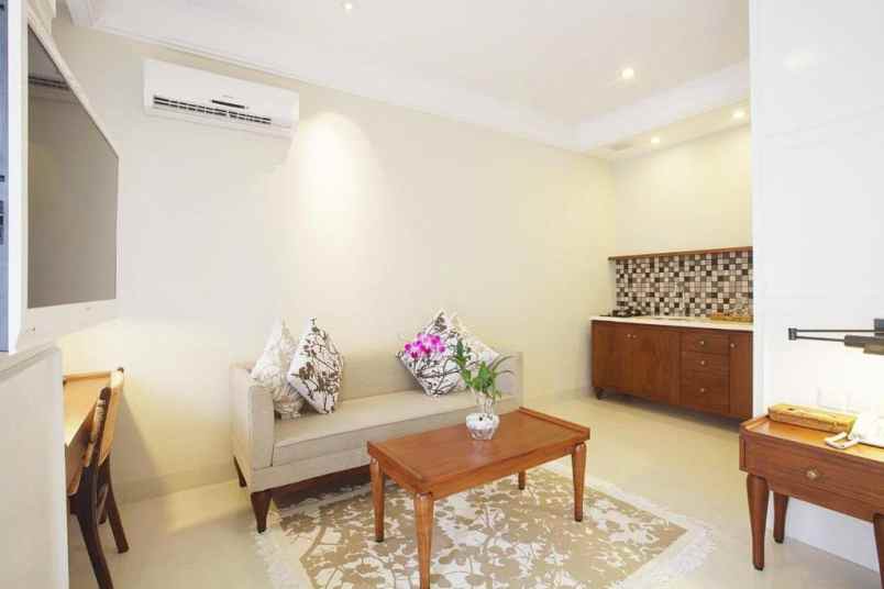 dijual hotel padma legian