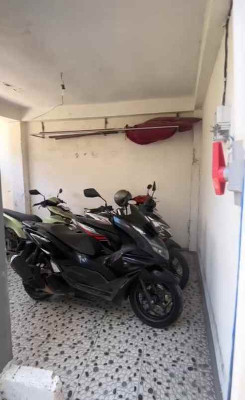 dijual kost ayani utara