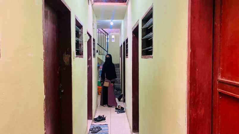 dijual kost jalan mayjend panjaitan