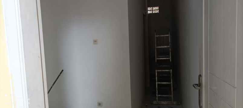 dijual kost jalan rya poltangan no 64