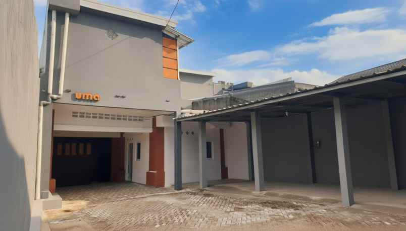 dijual kost jelupang bsd