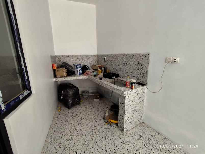 dijual kost jl kaliurang km 13