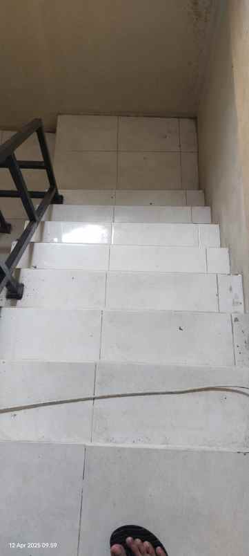 dijual kost jl manunggal