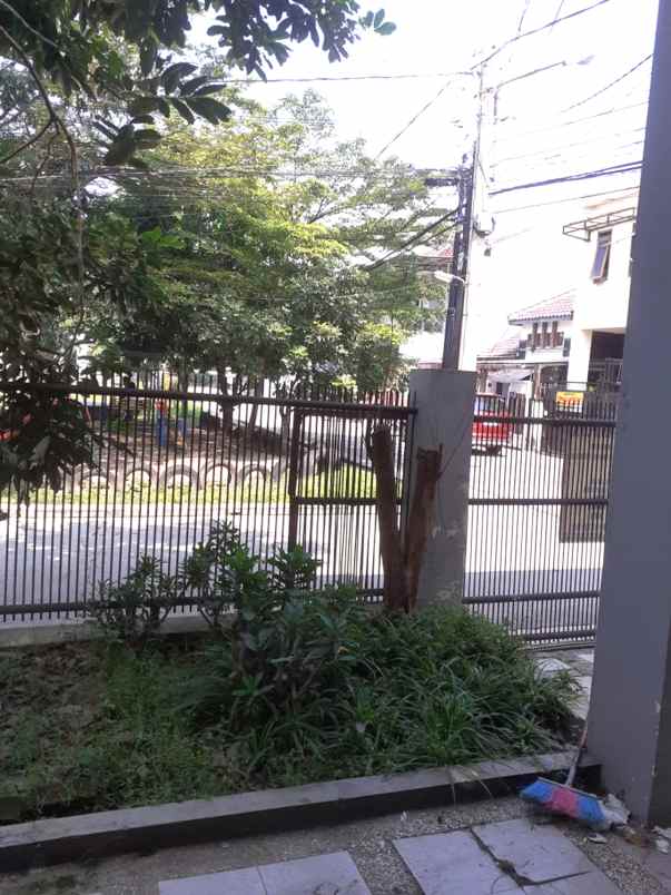 dijual kost permata buah batu