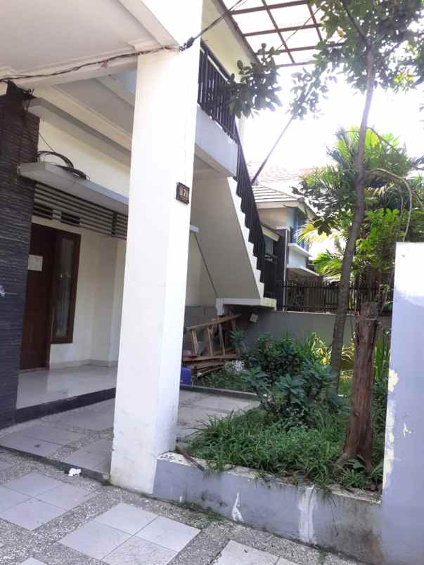 dijual kost permata buah batu