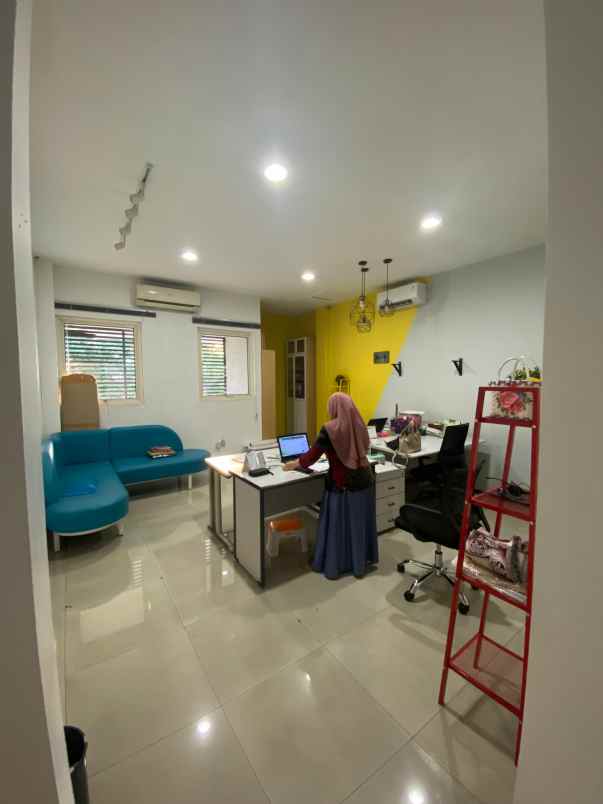 dijual ruko gudang kantor jalan gandaria