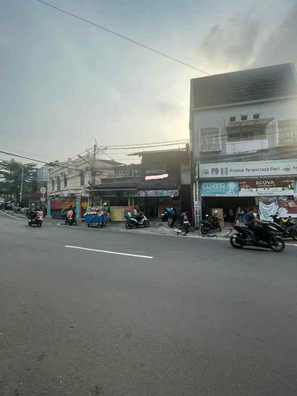 dijual ruko gudang kantor jalan petogoan