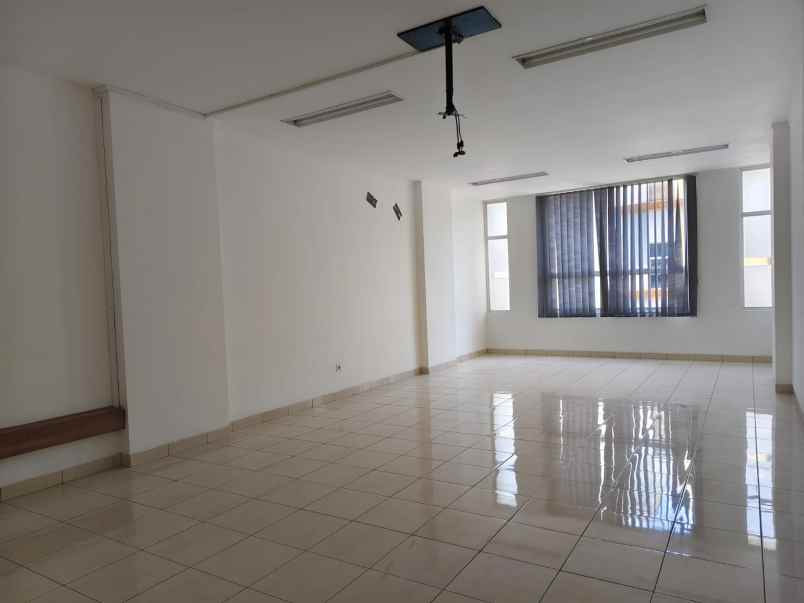 dijual ruko gudang kantor ruko emerald commercial