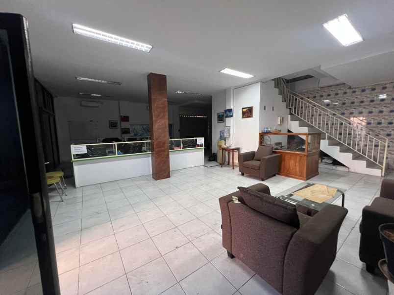 dijual ruko lokasi sesetan denpasar selatan