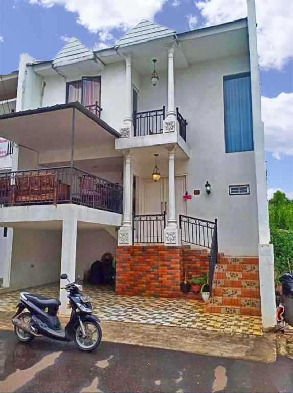 dijual rumah 2 lantai dekat rumah raffi ahmad