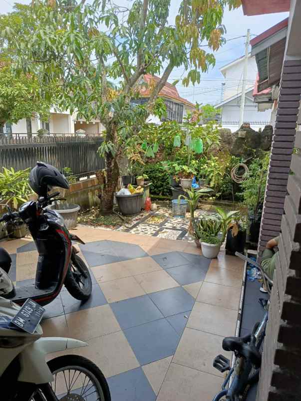 dijual rumah 2 lantai jl delima panam harga 425 juta