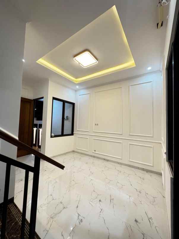 dijual rumah 2 lantai lokasi favorit di bekasi