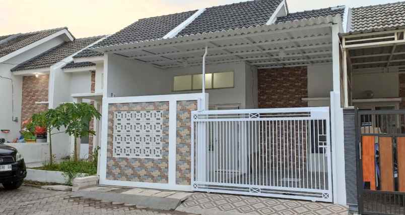 dijual rumah alana hills regency