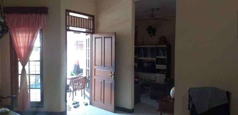 dijual rumah ampera raya