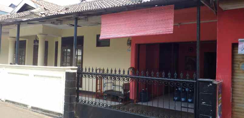 dijual rumah ampera raya